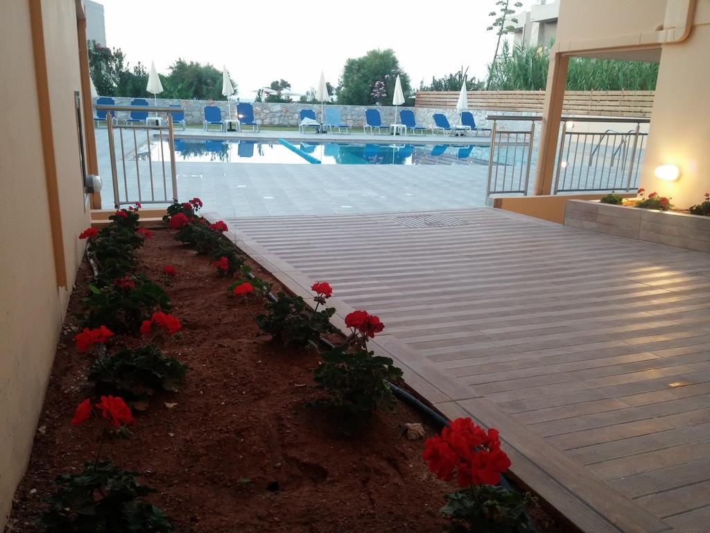 Gerona Mare Apartments Gerani  Exterior photo