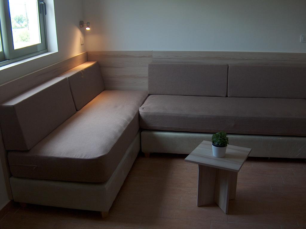 Gerona Mare Apartments Gerani  Room photo
