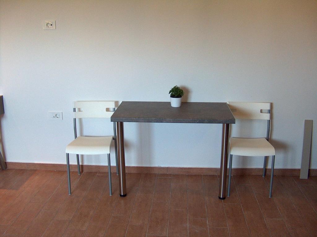 Gerona Mare Apartments Gerani  Room photo