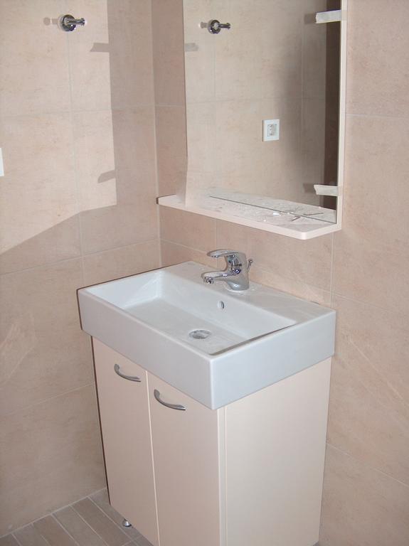 Gerona Mare Apartments Gerani  Room photo