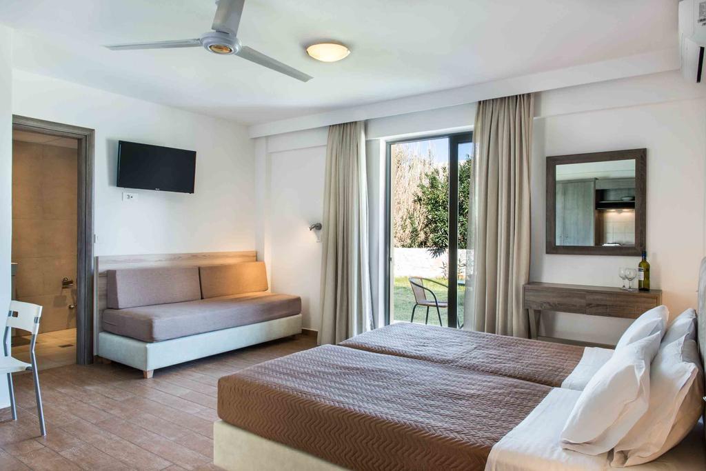Gerona Mare Apartments Gerani  Exterior photo