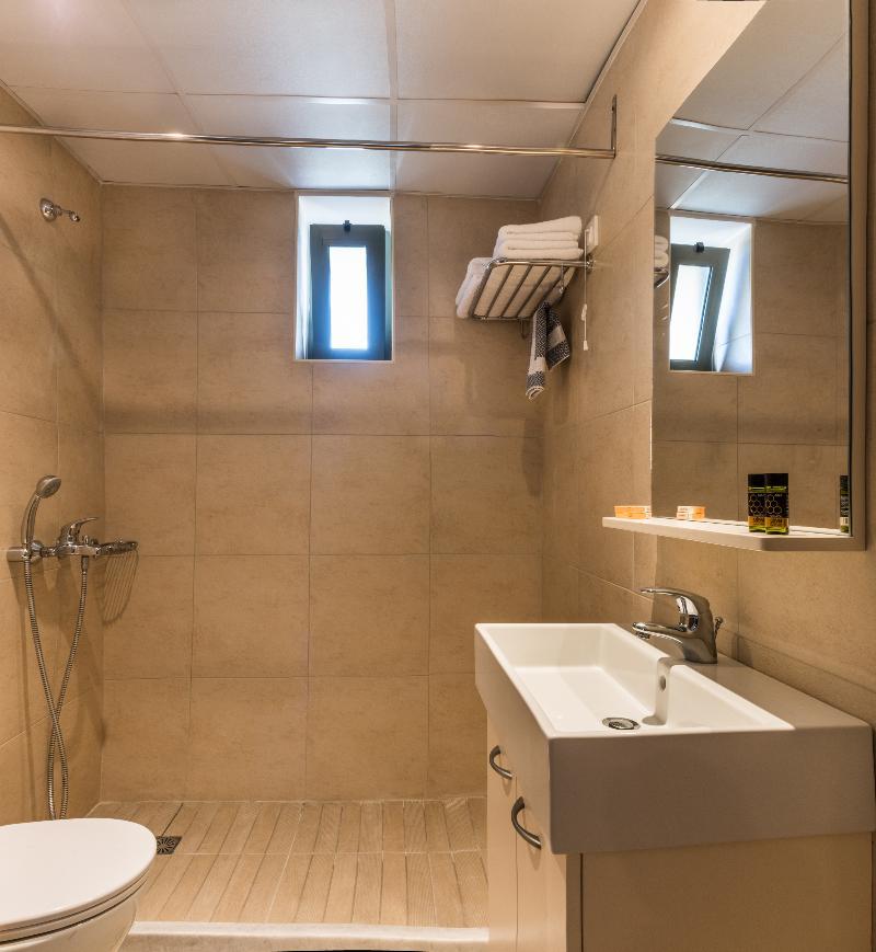 Gerona Mare Apartments Gerani  Exterior photo