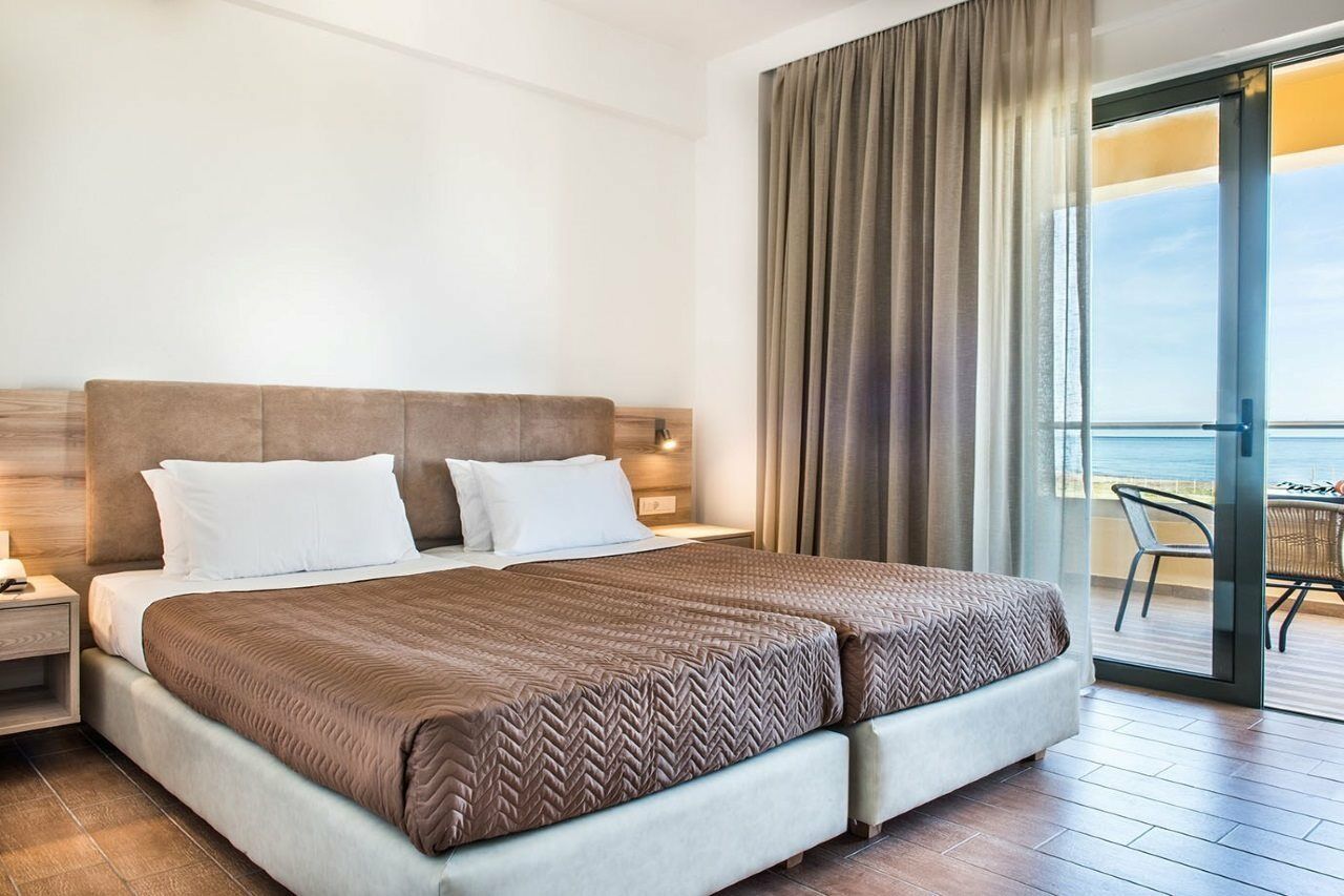 Gerona Mare Apartments Gerani  Exterior photo